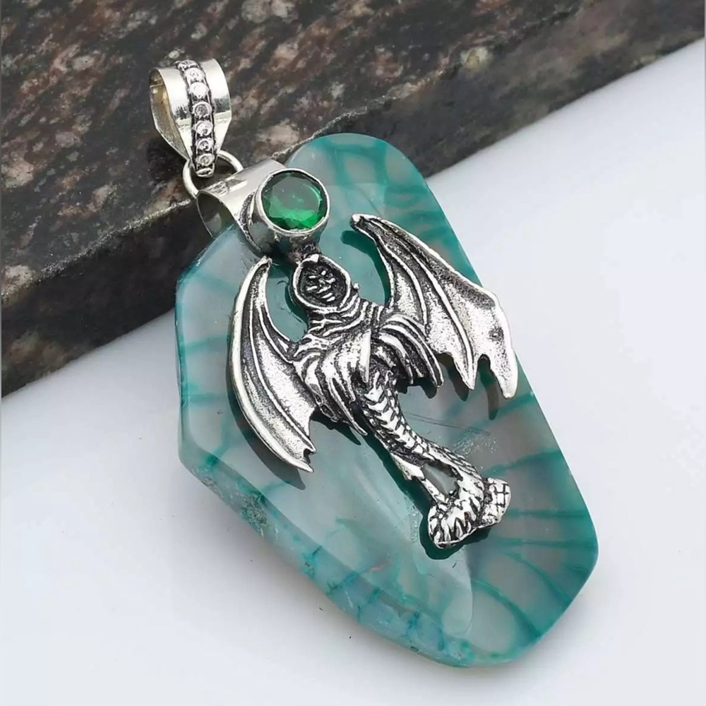 SOLAR AGATE/GREEN QUARTZ PENDANT